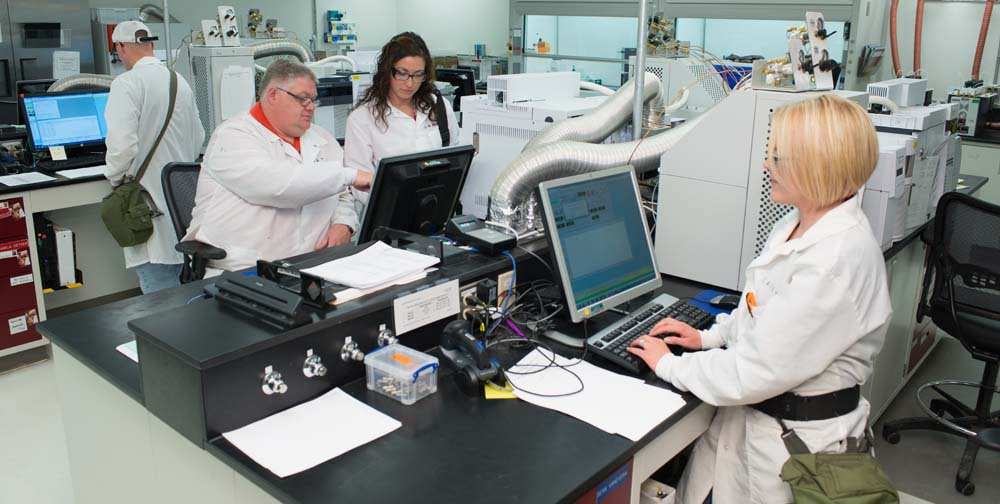 Chem-Demil_Support2 researchers working in a demil lab
