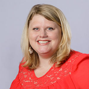 Headshot of Kelly Gaiar Evans