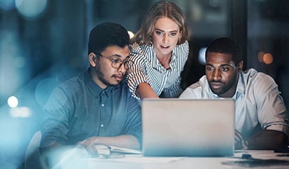 alt=battelle employees working together