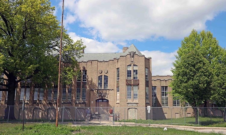 alt= a photo of the outside of the Metro@Indianola Campus in columbus ohio
