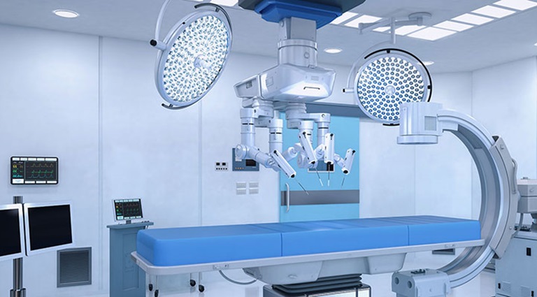 Image: Operating room with a variety of medical devices