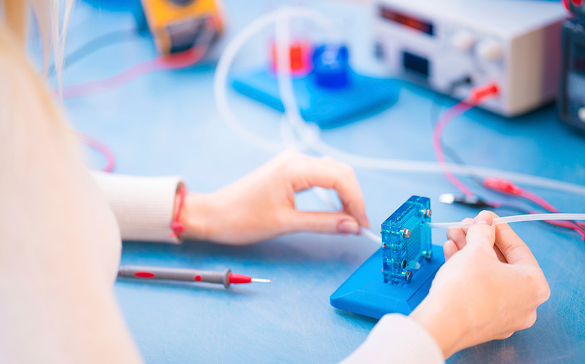 reverse-engineering-featured Photo: Reverse engineer examining hardware for inconsistencies