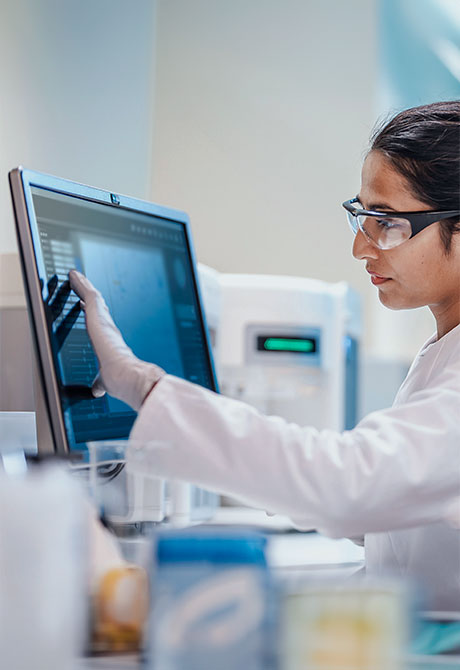Image: Battelle PFAS expert examining risk data